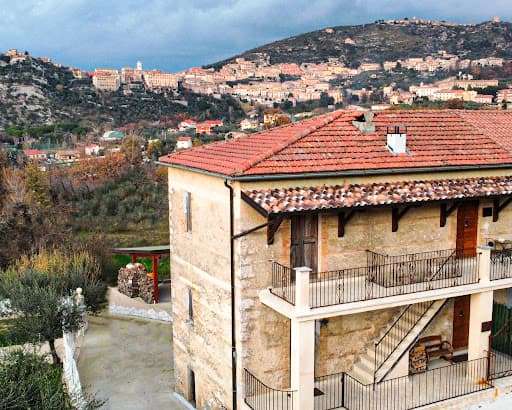 1870 - Bed & Breakfast